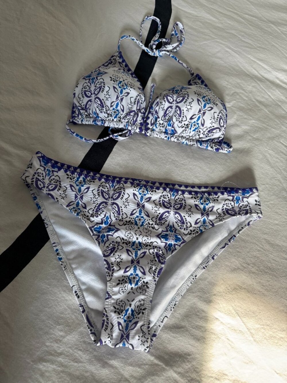 EUC Blue White Printed Halter Bikini Set Two Piece Swim Sz M